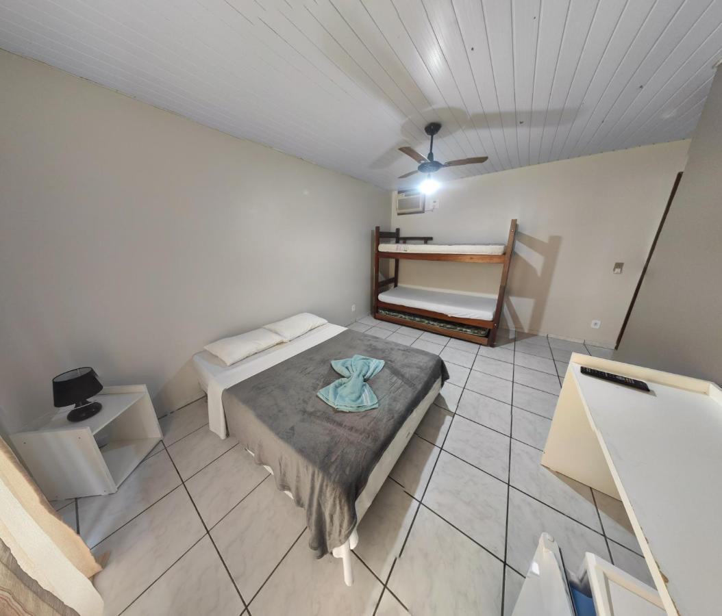 Pousada Laguna Beach Club São Pedro da Aldeia Kültér fotó